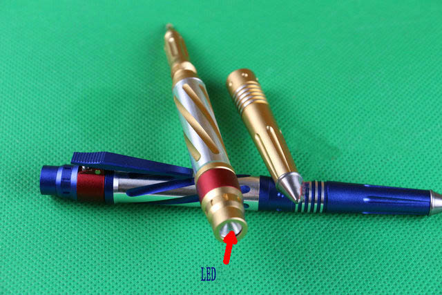 4 Different colors in stock survival defense pen with LED light UD402169